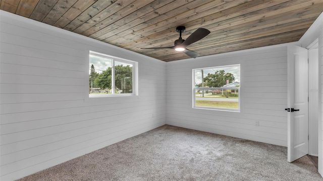 127 COLONIAL DRIVE, Auburndale, FL 33823