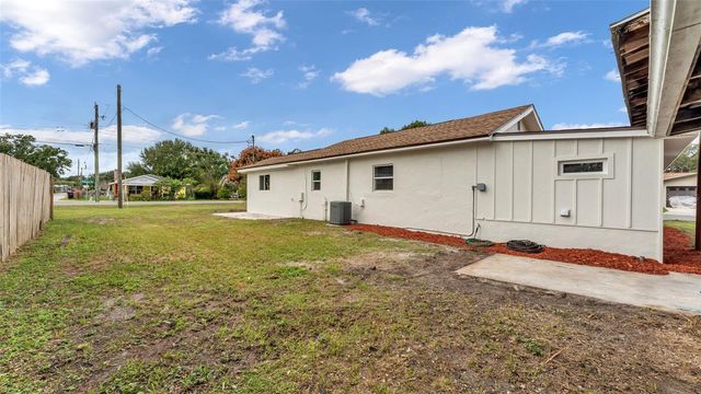 127 COLONIAL DRIVE, Auburndale, FL 33823
