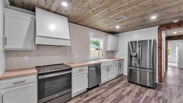 127 COLONIAL DRIVE, Auburndale, FL 33823