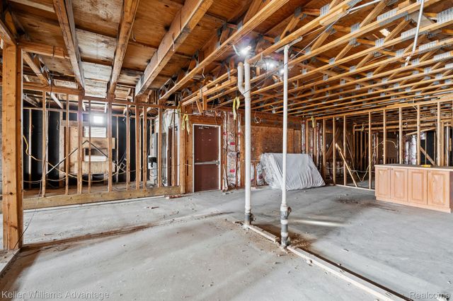 17300 BURGESS, Detroit, MI 48219