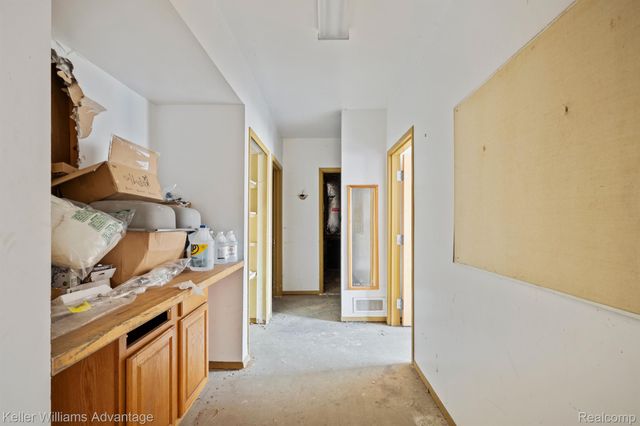 17300 BURGESS, Detroit, MI 48219