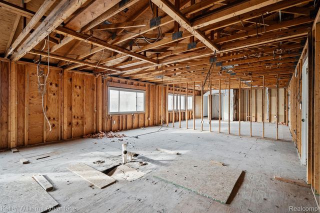 17300 BURGESS, Detroit, MI 48219