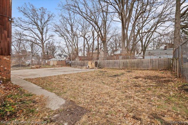 17300 BURGESS, Detroit, MI 48219