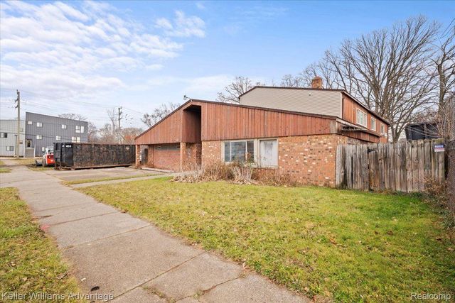 17300 BURGESS, Detroit, MI 48219