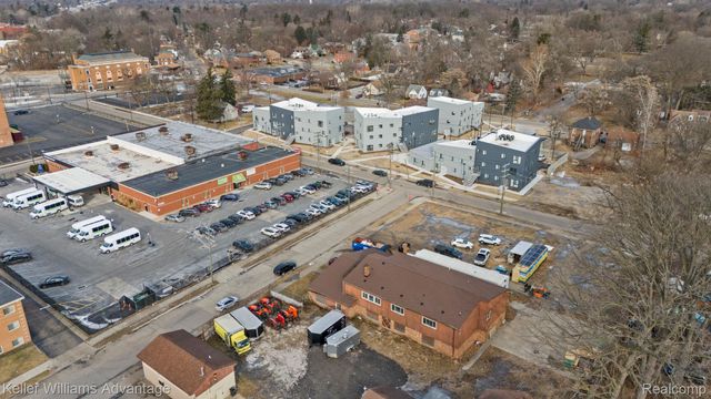 17300 BURGESS, Detroit, MI 48219