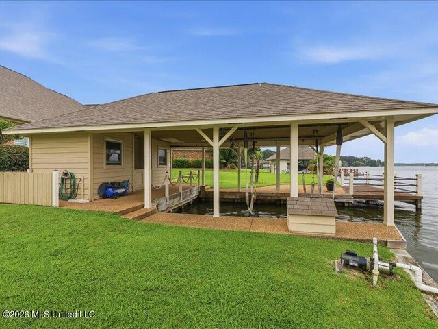 211 Northshore Boulevard, Madison, MS 39110