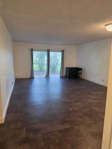 5961 N Falls Cir Drive 109, Lauderhill, FL 33319