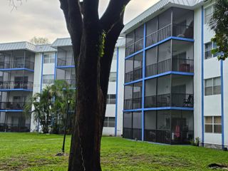 5961 N Falls Cir Drive 109, Lauderhill, FL 33319
