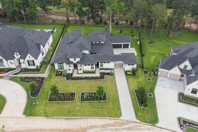 416 Huntington Park Drive, Montgomery, TX 77316