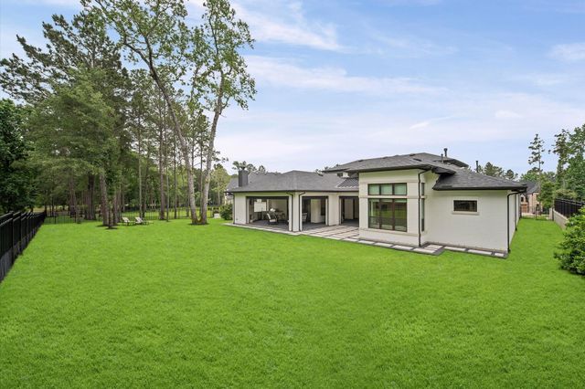 416 Huntington Park Drive, Montgomery, TX 77316
