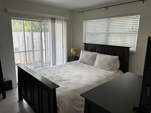 1220 NE 3rd Street 107, Fort Lauderdale, FL 33301