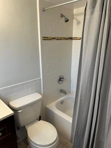 1220 NE 3rd Street 107, Fort Lauderdale, FL 33301