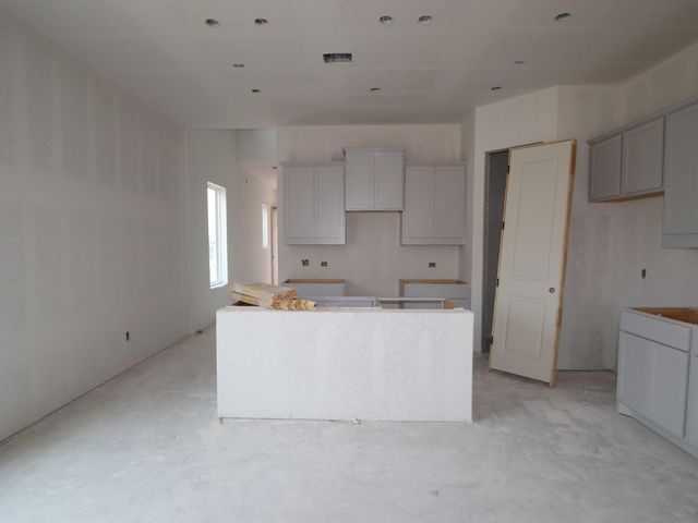 564 Darley Oak DR, Dripping Springs, TX 78620