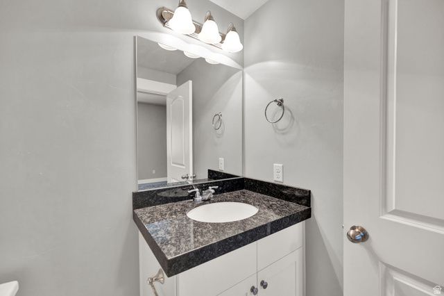 211 W RIDGE RD, Saratoga Springs, UT 84045