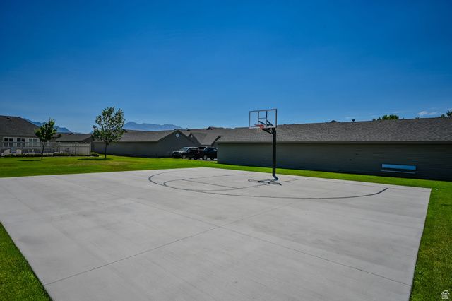 211 W RIDGE RD, Saratoga Springs, UT 84045