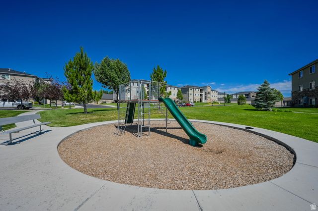 211 W RIDGE RD, Saratoga Springs, UT 84045