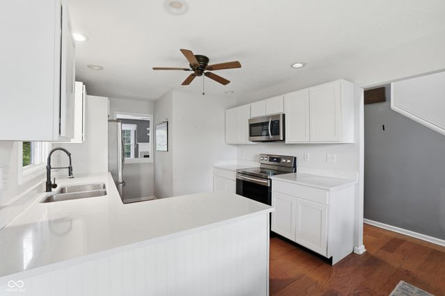 312 Jefferson Valley, Coatesville, IN 46121