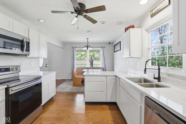 312 Jefferson Valley, Coatesville, IN 46121