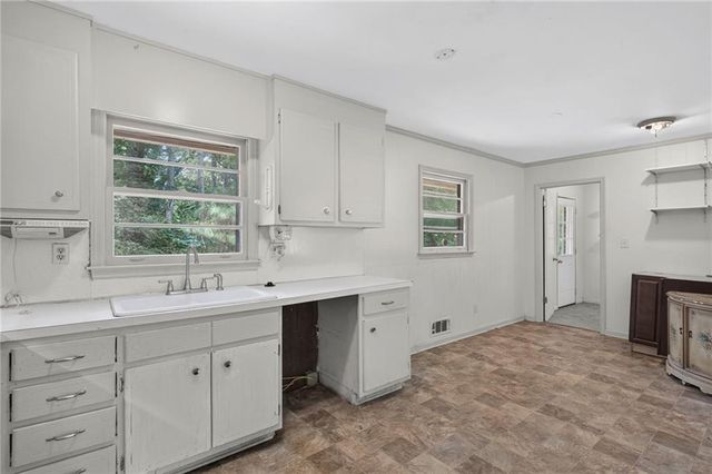 210 Cumming Street, Alpharetta, GA 30009