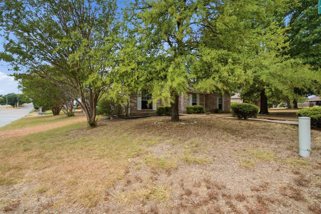 10303 Little Valley Road, Fort Worth, TX 76108 — photo 4