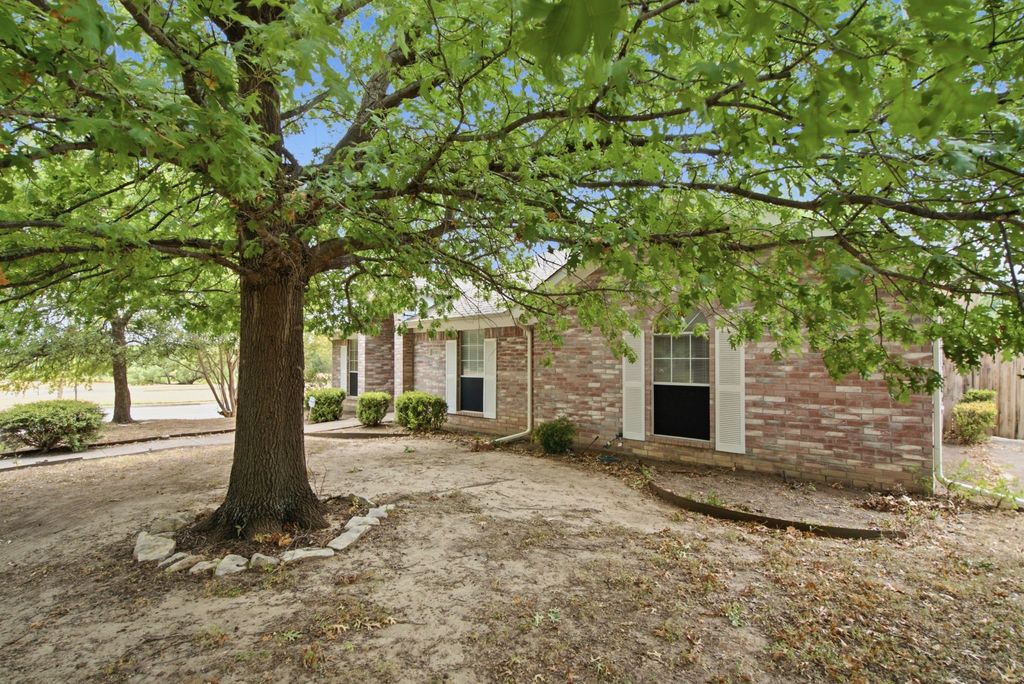 10303 Little Valley Road, Fort Worth, TX 76108 — photo 5