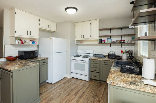 910 Lincoln Court SE, Bondurant, IA 50035