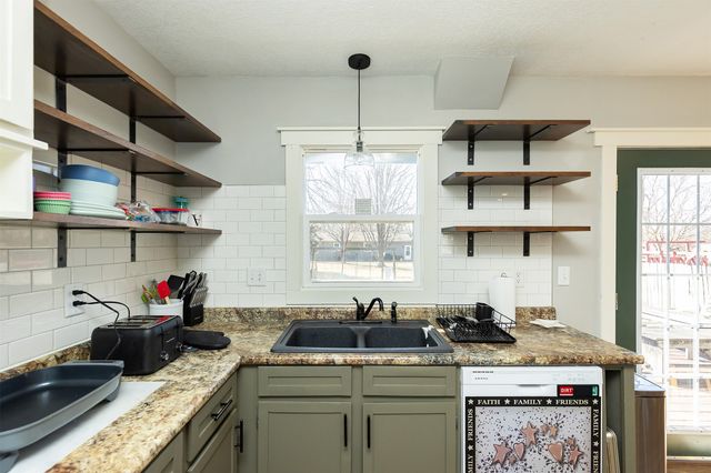 910 Lincoln Court SE, Bondurant, IA 50035