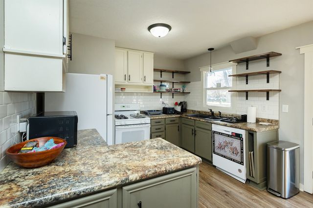 910 Lincoln Court SE, Bondurant, IA 50035