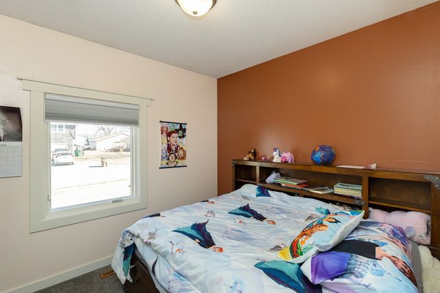 910 Lincoln Court SE, Bondurant, IA 50035