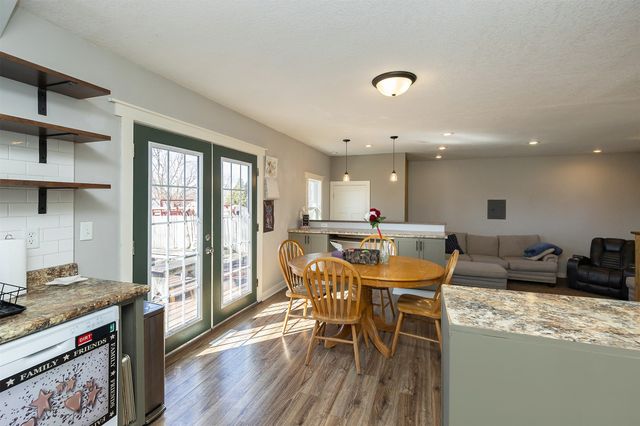 910 Lincoln Court SE, Bondurant, IA 50035