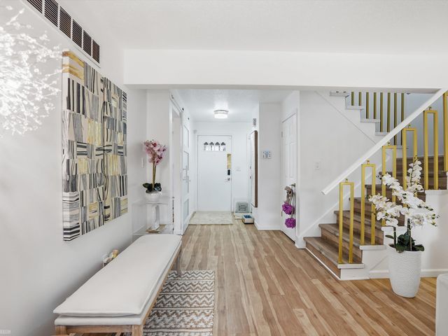 22664 11 Mile Road, Southfield, MI 48034