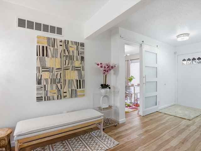 22664 11 Mile Road, Southfield, MI 48034