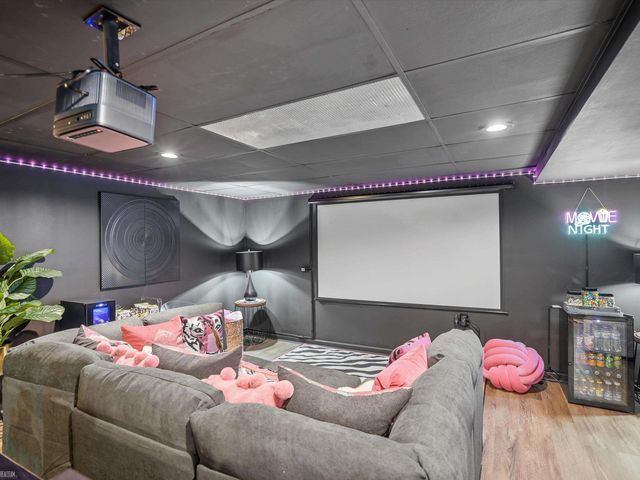 22664 11 Mile Road, Southfield, MI 48034