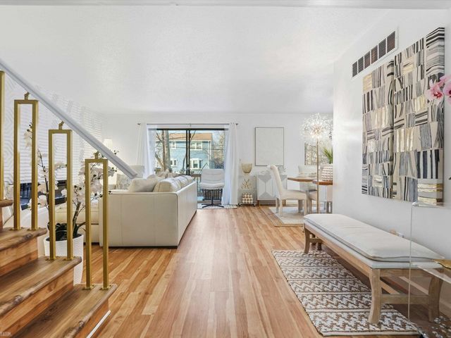 22664 11 Mile Road, Southfield, MI 48034