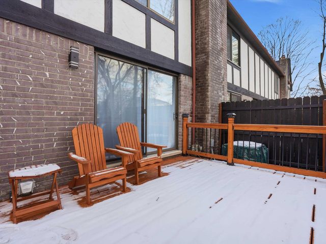 22664 11 Mile Road, Southfield, MI 48034