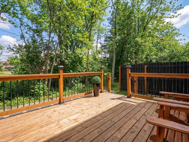 22664 11 Mile Road, Southfield, MI 48034