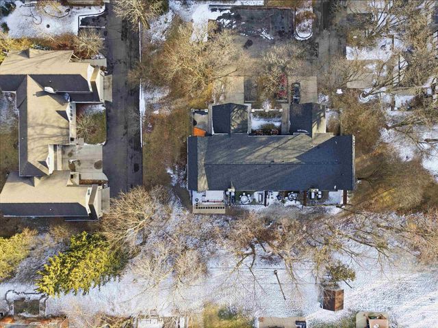 22664 11 Mile Road, Southfield, MI 48034