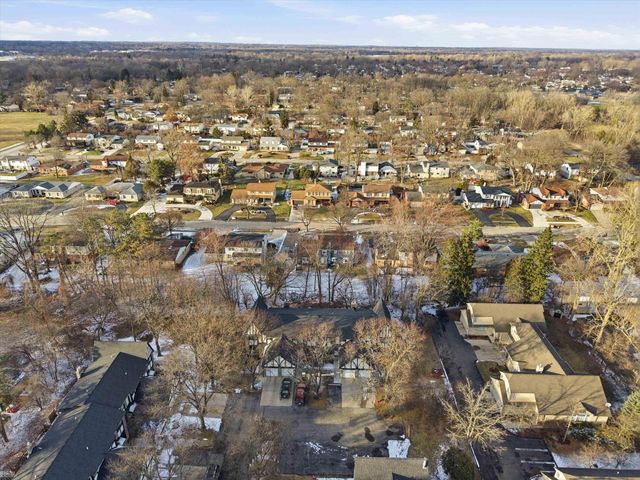 22664 11 Mile Road, Southfield, MI 48034