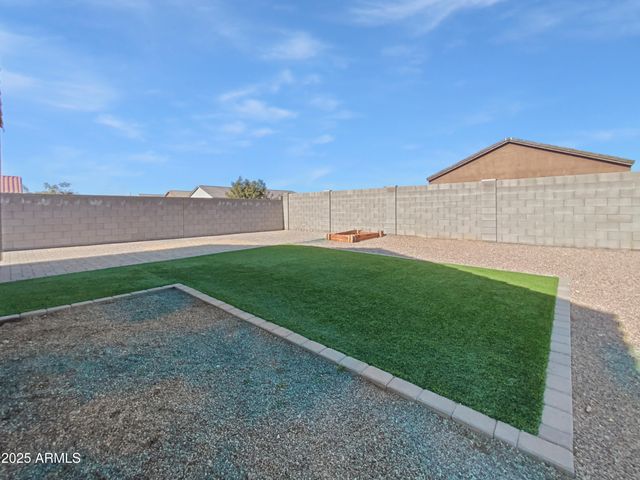 3720 E HENSON Street, San Tan Valley, AZ 85140