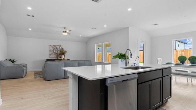 6634 Kingfisher Lane, Beasley, TX 77417