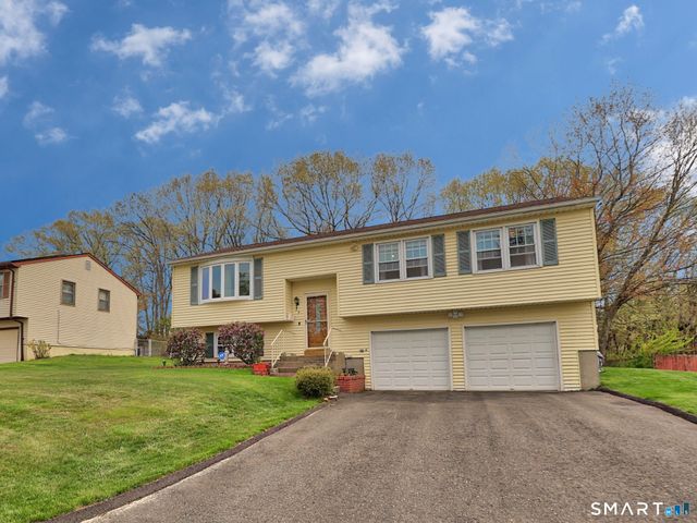 39 Marita Drive, Waterbury, CT 06705