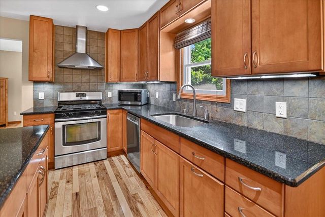 5651 Byrneland Street, Fitchburg, WI 53711