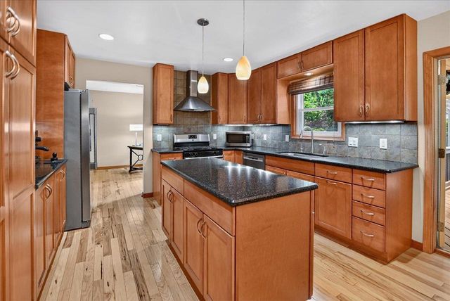 5651 Byrneland Street, Fitchburg, WI 53711