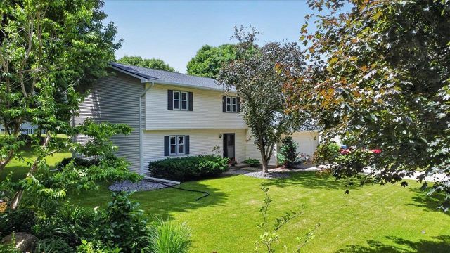 5651 Byrneland Street, Fitchburg, WI 53711