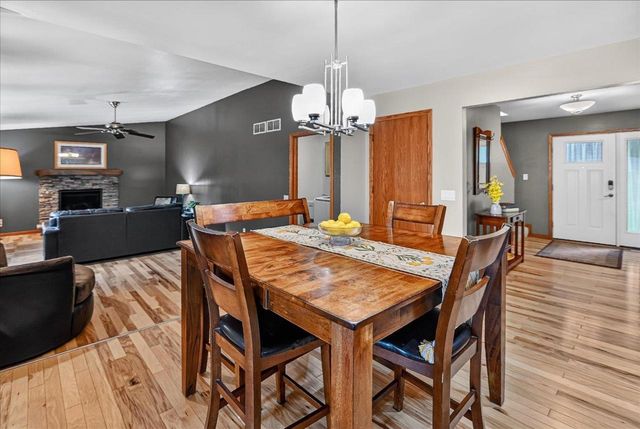 5651 Byrneland Street, Fitchburg, WI 53711