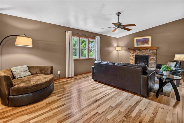 5651 Byrneland Street, Fitchburg, WI 53711
