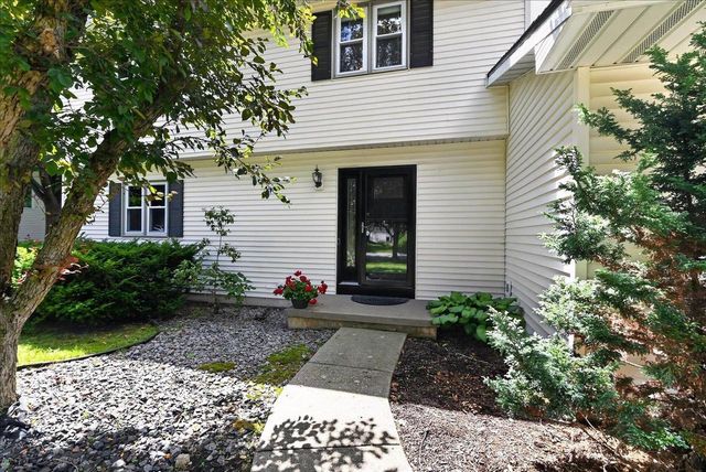 5651 Byrneland Street, Fitchburg, WI 53711