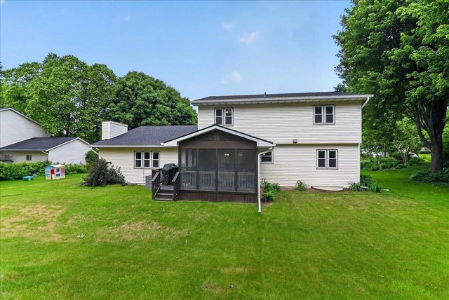 5651 Byrneland Street, Fitchburg, WI 53711