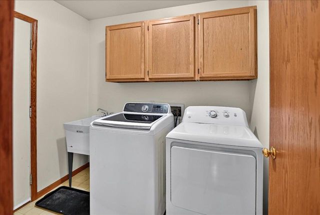 5651 Byrneland Street, Fitchburg, WI 53711