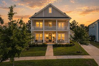 124 Medford Street, Summerville, SC 29486